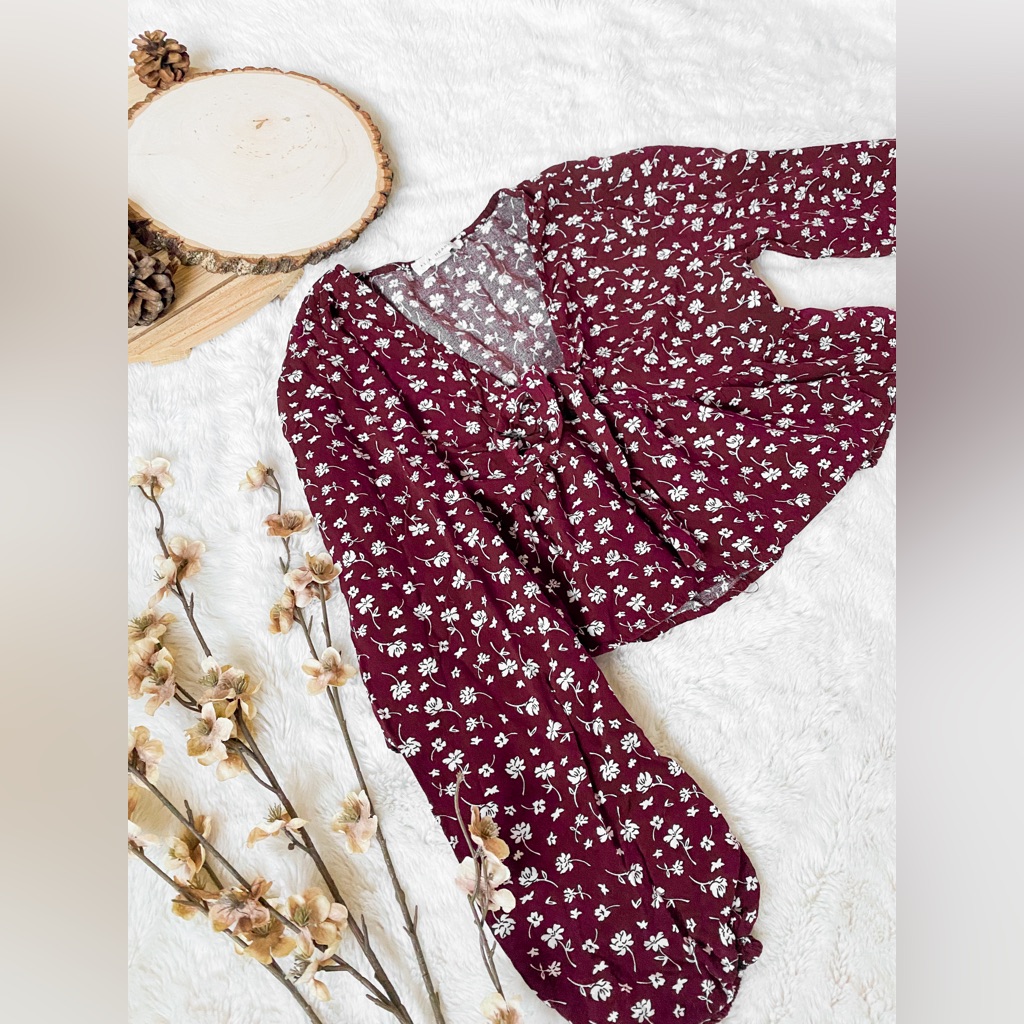 La Hearts | Burgundy Floral Peasant Top